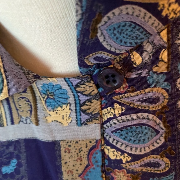 Vintage 90s Tunic length Louben Blouse. Size 6. - Picture 15 of 16
